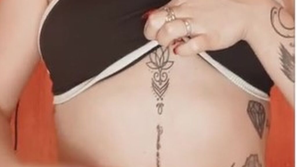 Cora de 'Secret Story' habla del significado de todos sus tatuajes