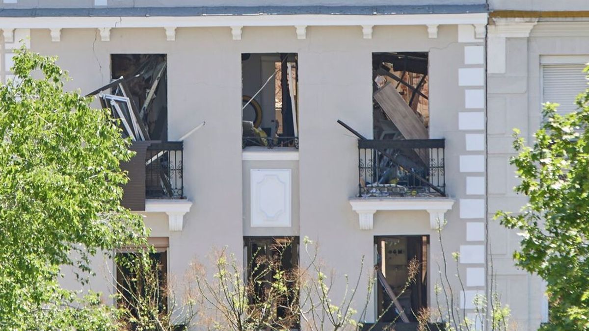 Buscan a dos operarios desaparecidos tras la explosión en el barrio de Salamanca de Madrid Buscan a dos operarios desaparecidos tras la explosión en el barrio de Salamanca de Madrid