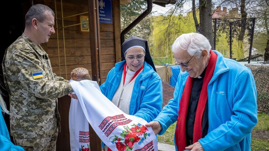 La nueva misión urgente de Sor Lucía Caram y el Padre Ángel para ayudar a Ucrania: cómo colaborar en la causa