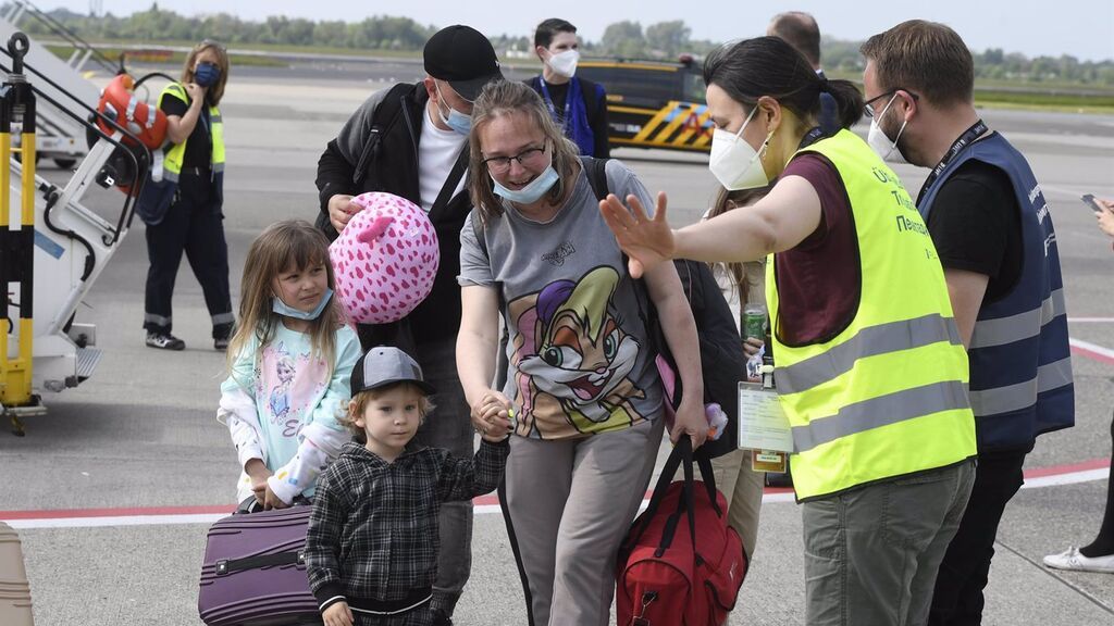 Más de 5,8 millones de refugiados han salido de Ucrania desde el inicio de la invasión rusa