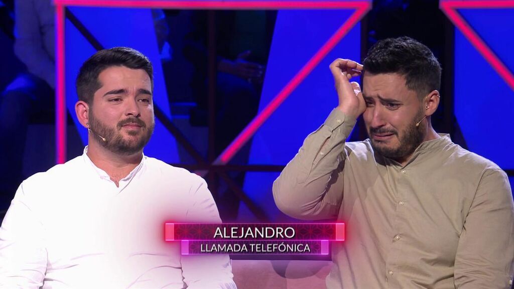 Luis y su marido reciben la sorpresa de su hijo Alejandro
