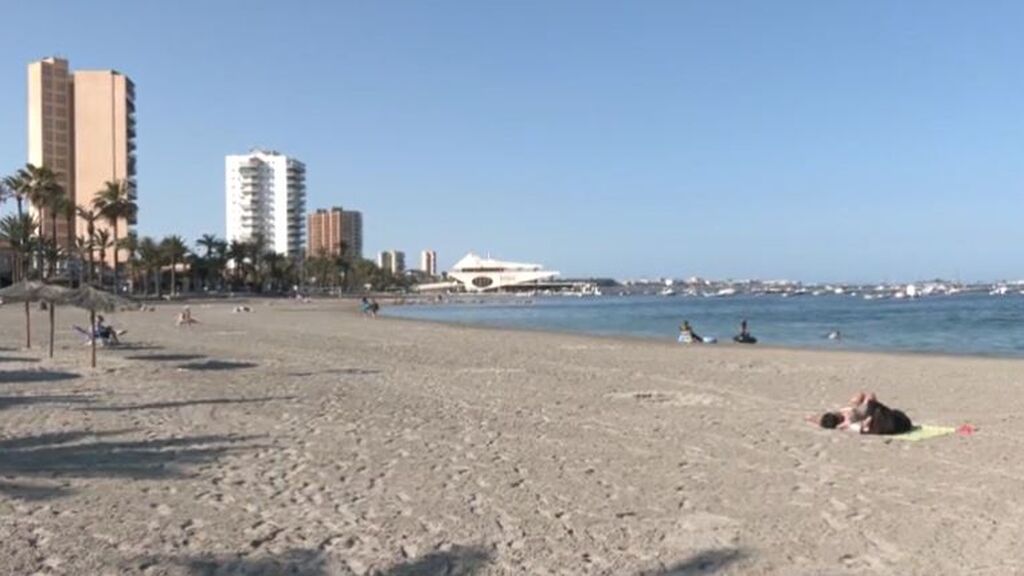 El Mar Menor se sigue muriendo, junto al turismo de la zona: "Es un shock para nuestra economía"