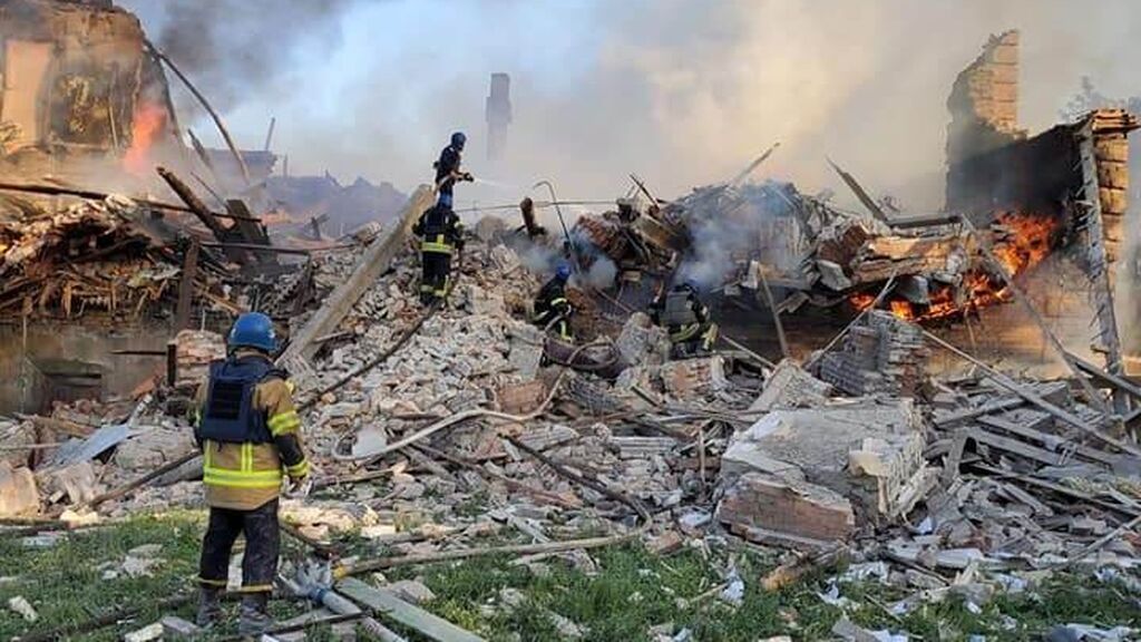Escuela de Lugansk bombardeada por tropas rusas este sábado