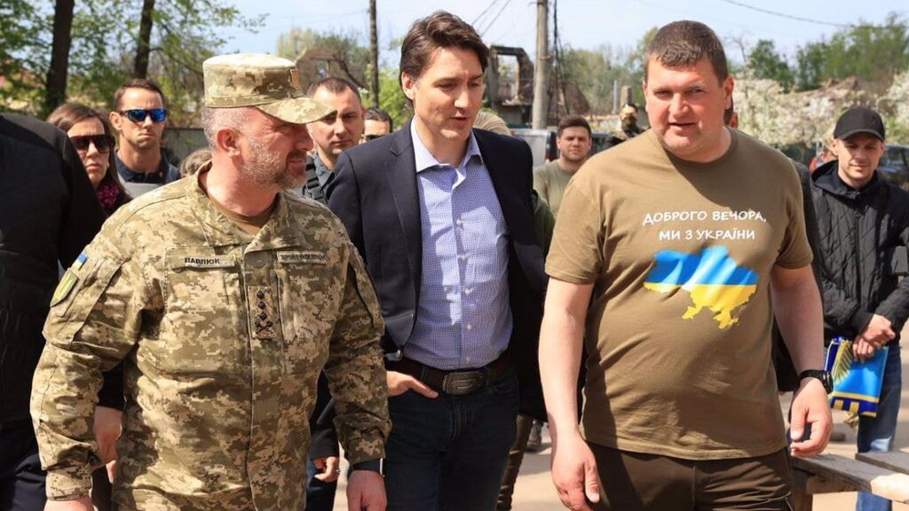 El primer ministro de Canadá visita Ucrania por sorpresa
