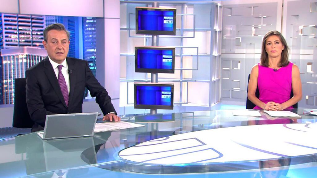 Con José Ribagorda y Ángeles Blanco Informativos Telecinco 2022 Noche 07/05/2022