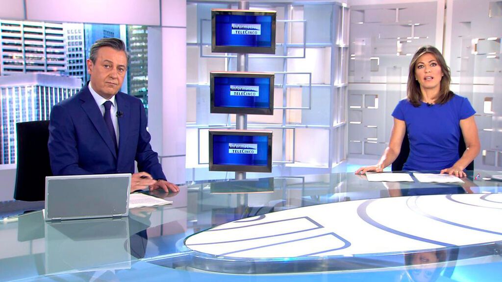 Con José Ribagorda y Ángeles Blanco Informativos Telecinco 2022 Mediodía 08/05/2022