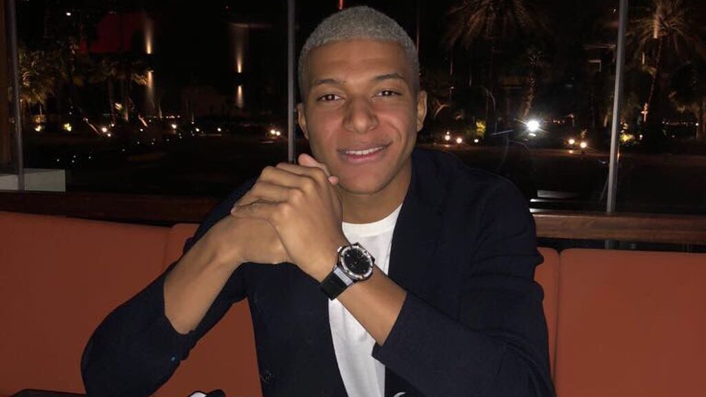 Kilyan Mbappé está en Madrid: el delantero come con Achraf en un restaurante de la capital