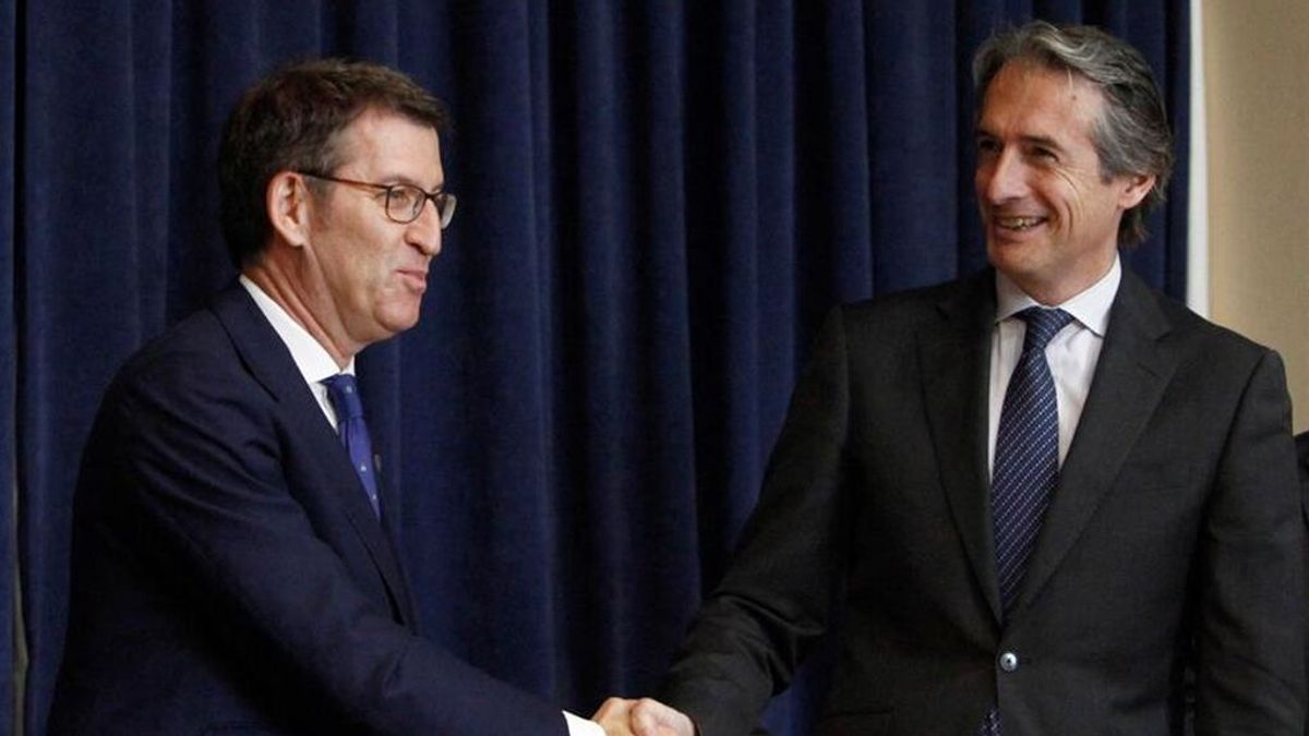 Feijóo recupera los exministros Aparicio y de la Serna para la dirección del PP Feijóo recupera los exministros Aparicio y de la Serna para la dirección del PP