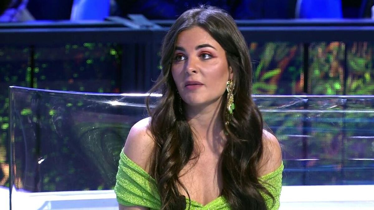 Lydia Lozano pone contra las cuerdas a Alexia Rivas con su pregunta más directa: “¿Te gusta Omar?”