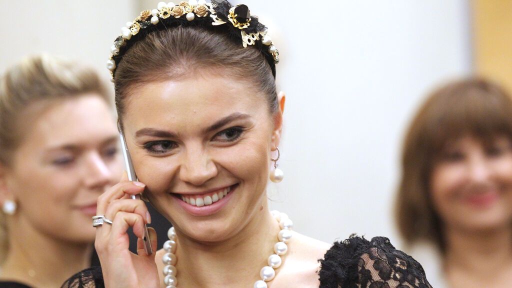 Alina Kabaeva, novia de Vladímir Putin, podría estar embarazada