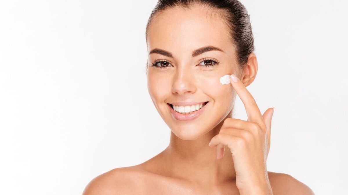 Si quieres mantener tu piel bien hidratada este verano necesitas estos 3 productos en tu rutina facial