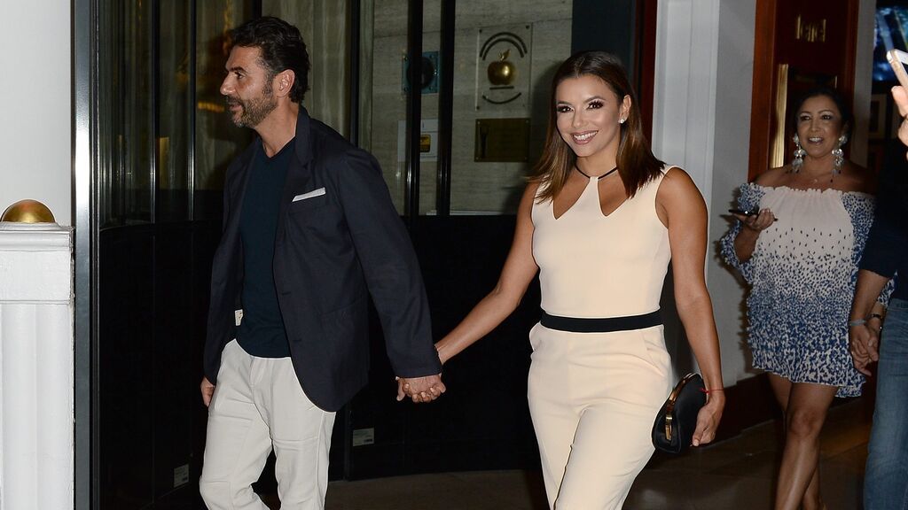 La actriz Eva Longoria junto a su marido, Jose Barton.
