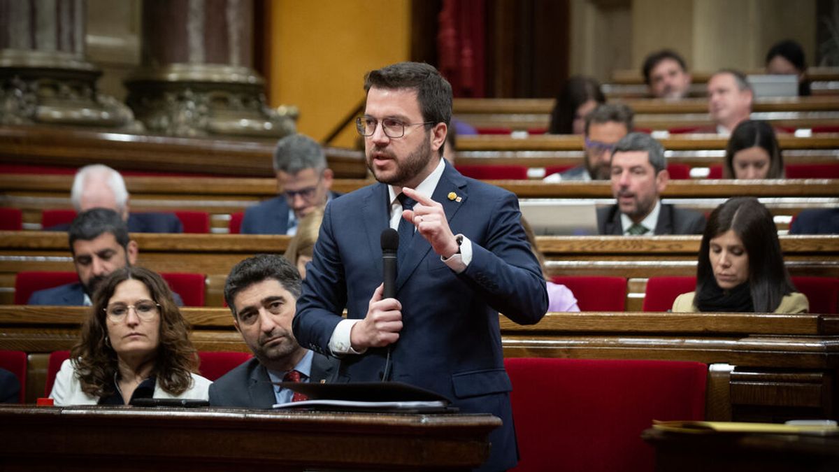 Aragonès avisa de que cesar a la directora del CNI no cierra la "crisis" de espionaje Aragonès avisa de que cesar a la directora del CNI no cierra la "crisis" de espionaje