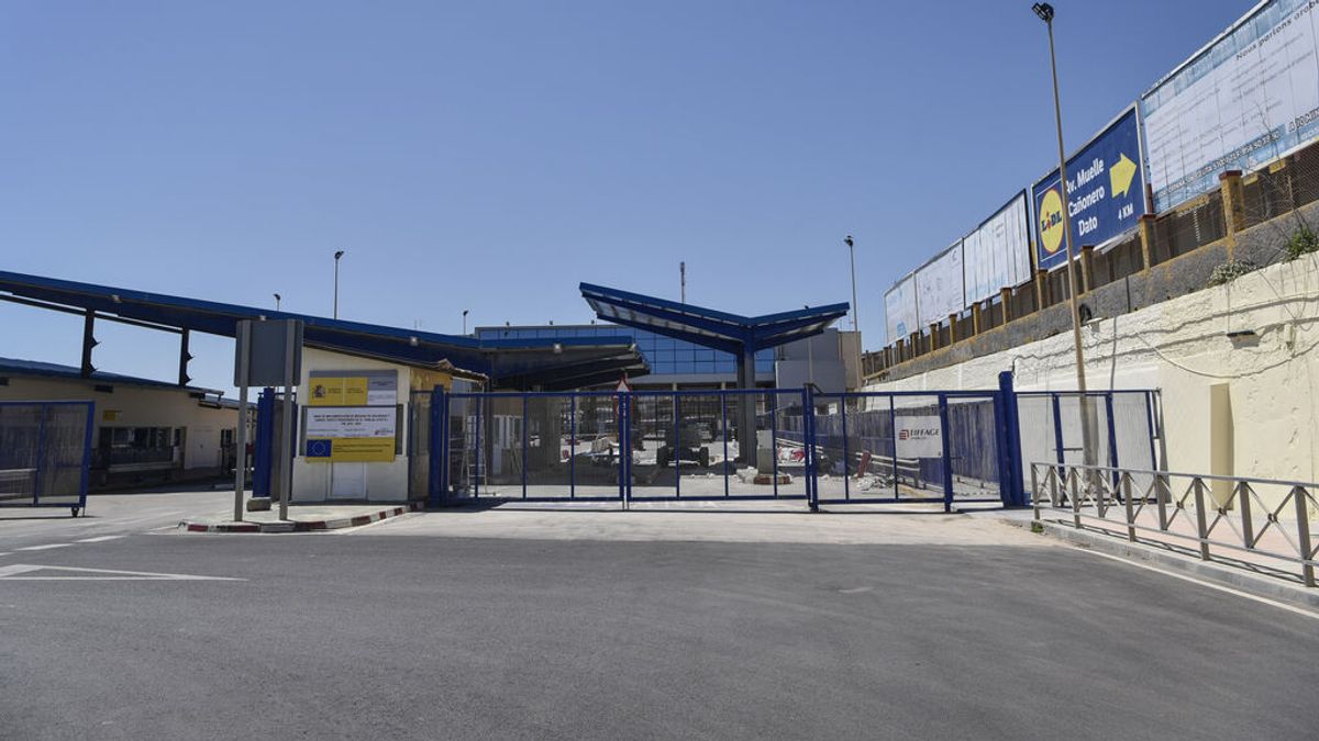Albares anuncia la reapertura de las fronteras de Ceuta y Melilla "en los próximos días" Albares anuncia la reapertura de las fronteras de Ceuta y Melilla "en los próximos días"