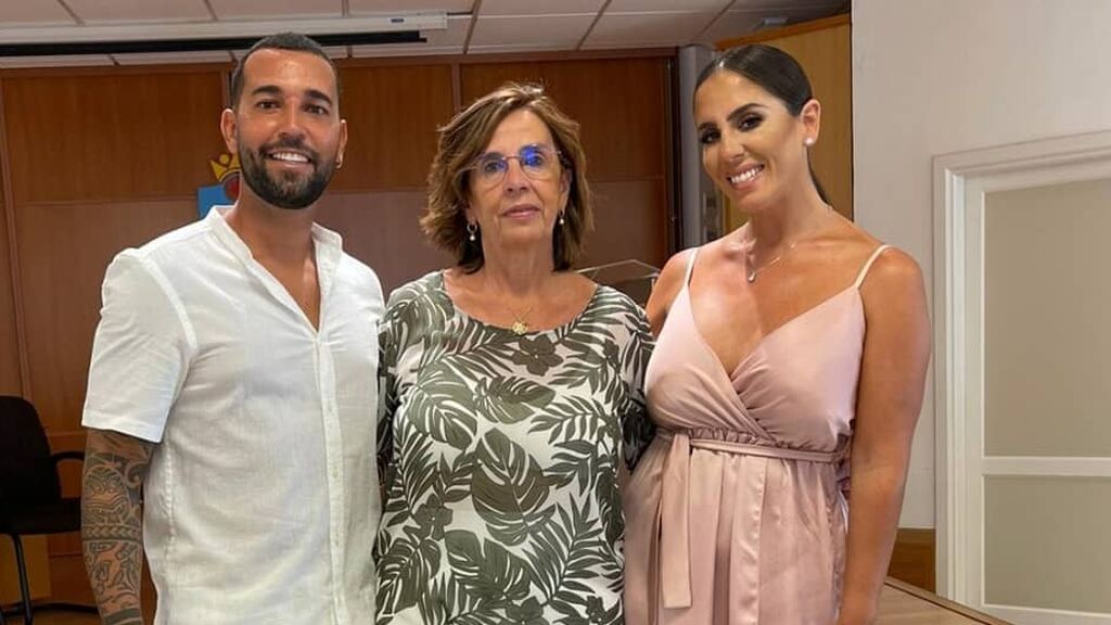 Mercedes Bernal, madre de Anabel Pantoja, apoya a Omar Sánchez en su nuevo proyecto profesional: "Estoy contigo"