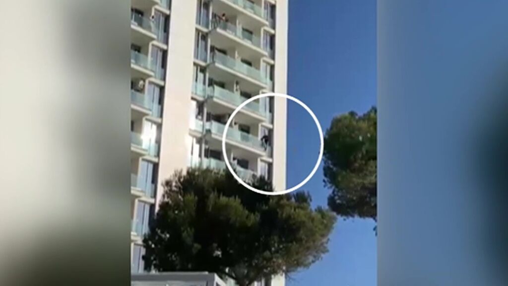 La policía investiga la muerte de un turista en Mallorca tras precipitarse al vacío desde la séptima planta de su hotel