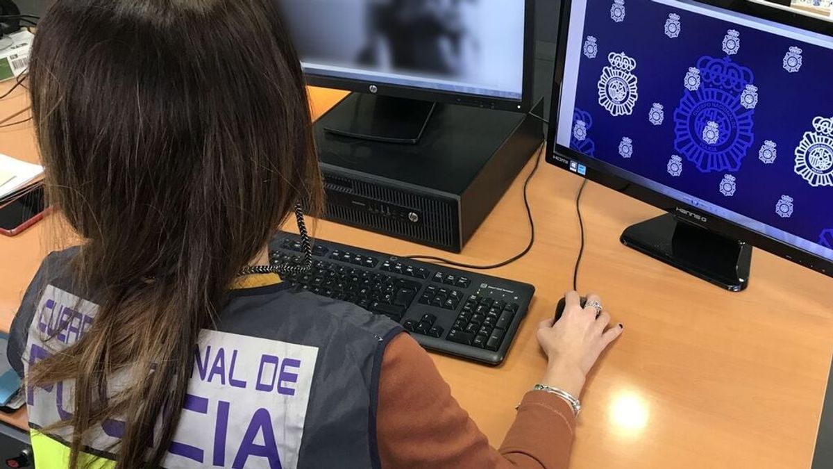 Tres detenidos en Bilbao con más de 100 gigas de archivos de pornografía infantil Tres detenidos en Bilbao con más de 100 gigas de archivos de pornografía infantil