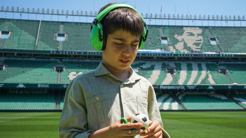 Los aficionados con autismo ya pueden celebrar los goles del Betis en el Villamarín