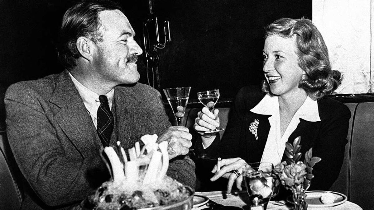 Ernest Hemingway reversionó una bebida típica de los trabajadores cubanos de las minas y lo convirtió en un cóctel famoso. Así nació el Daiquirí.