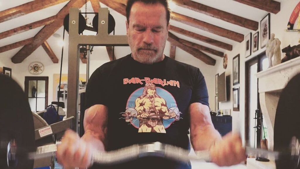 Arnold Schwarzenegger presenta su libro de autoayuda en el que asegura que  hacer el Camino de Santiago le cambió la vida