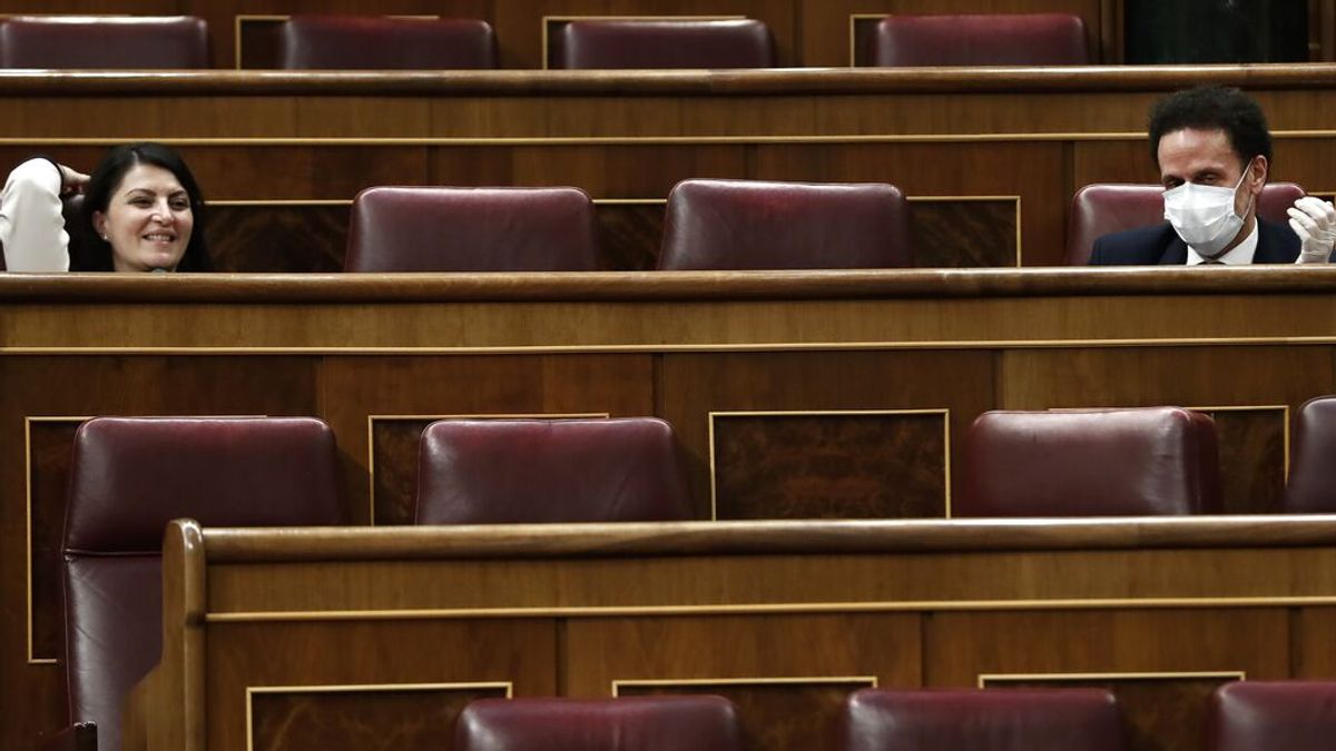 Ciudadanos acusa de "fraude" a Olona por buscarse "una residencia ficticia" para poder ser candidata Ciudadanos acusa de "fraude" a Olona por buscarse "una residencia ficticia" para poder ser candidata