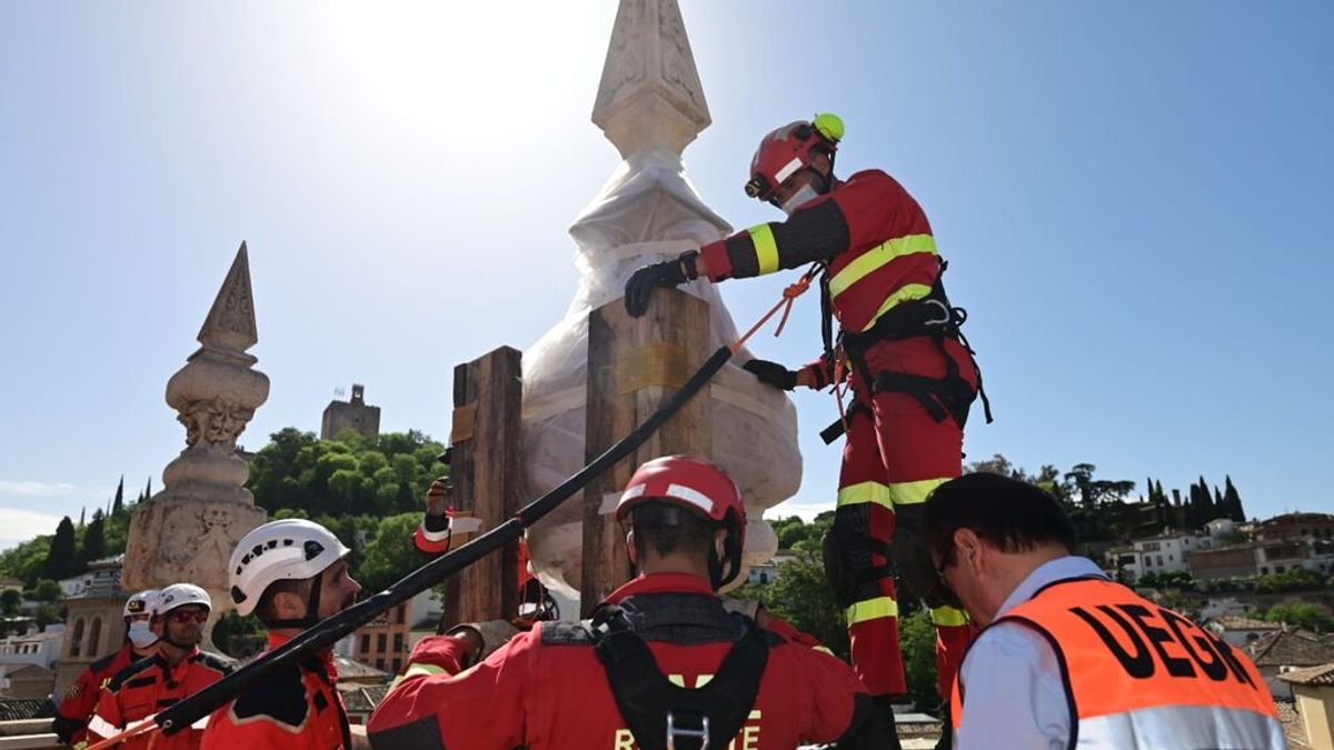 Así aprenden las unidades de emergencia a proteger el patrimonio en caso de un terremoto en Granada