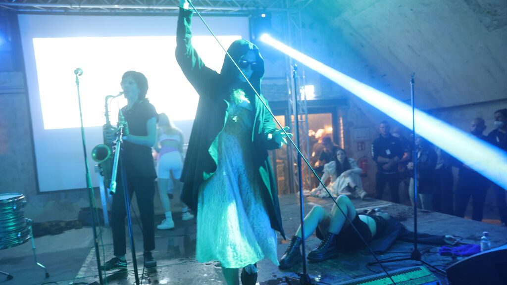 Pussy Riot aparece en un concierto en Berlín tras escapar de Rusia