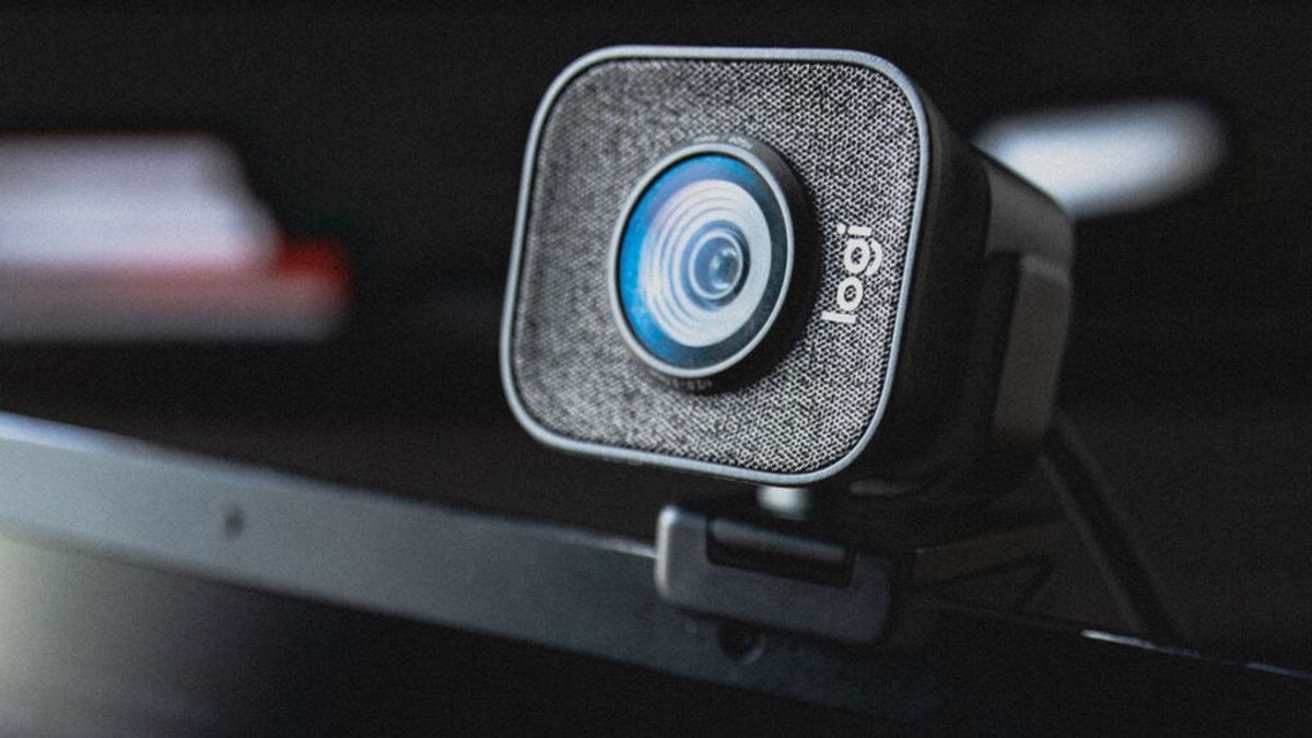 Cómo comprobar si han hackeado la webcam y qué hacer para prevenirlo Cómo comprobar si han hackeado la webcam y qué hacer para prevenirlo