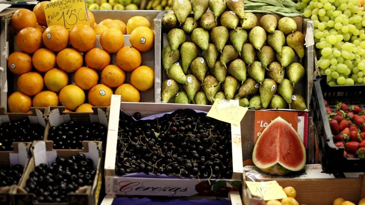 EuropaPress_2287931_naranjas_peras_limones_uvas_sandias_melones_fresas_cerezas_mercado EuropaPress_2287931_naranjas_peras_limones_uvas_sandias_melones_fresas_cerezas_mercado