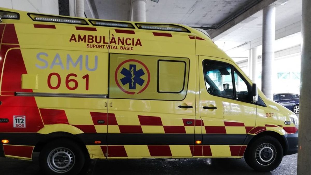 Un niño de 8 años y una niña de 4, heridos tras caer desde 6 metros al romperse una claraboya en Palma