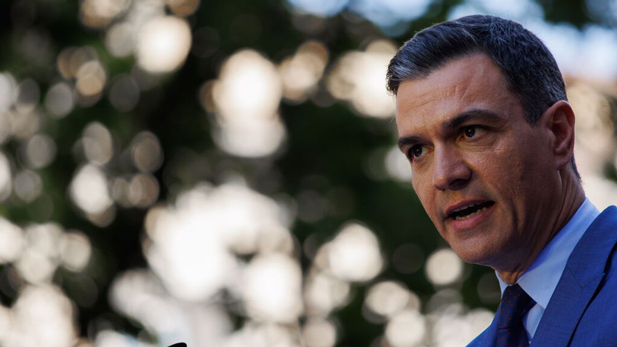 Sánchez equipara a Vox con Putin: los enemigos de Europa "están también en nuestras fronteras, en España" Sánchez equipara a Vox con Putin: los enemigos de Europa "están también en nuestras fronteras, en España"