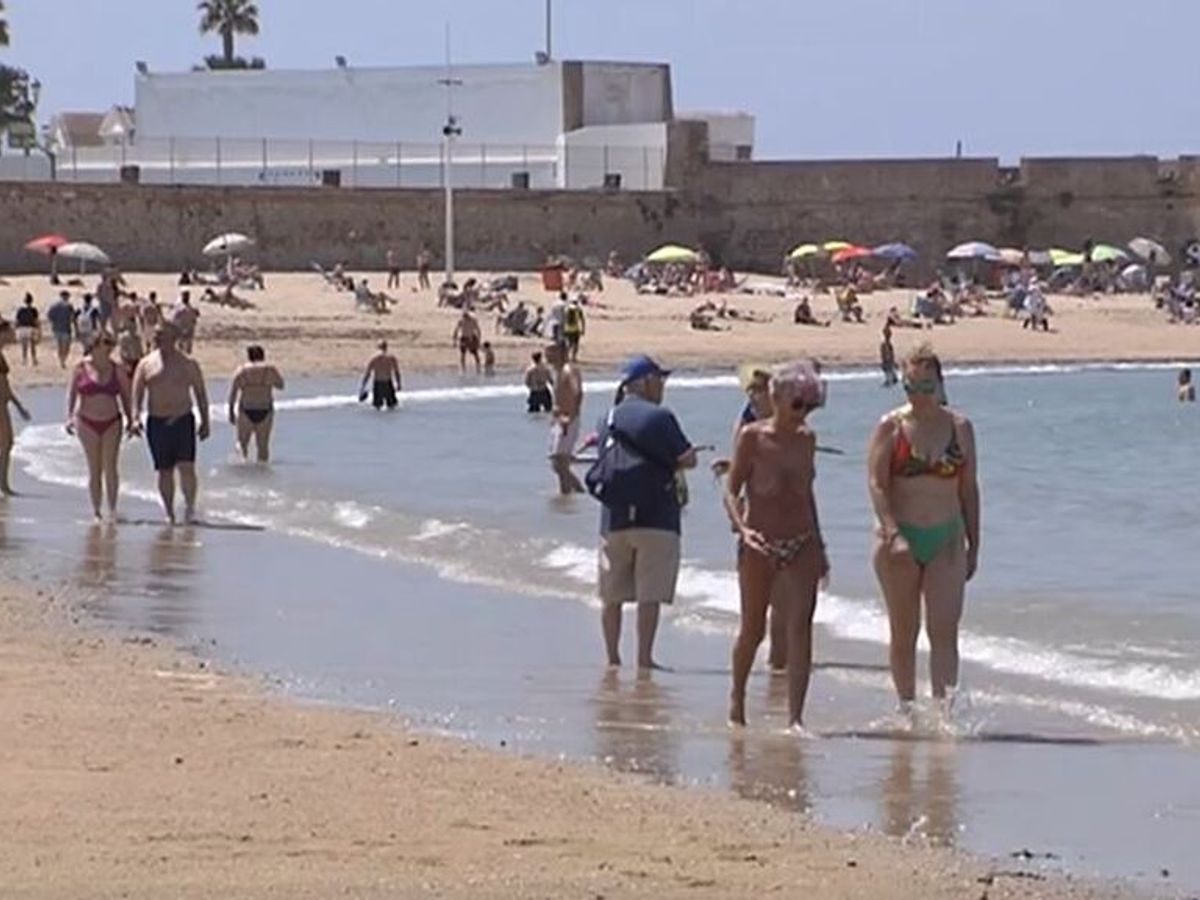 El nudismo en todas las playas de la ciudad de Cádiz es legal