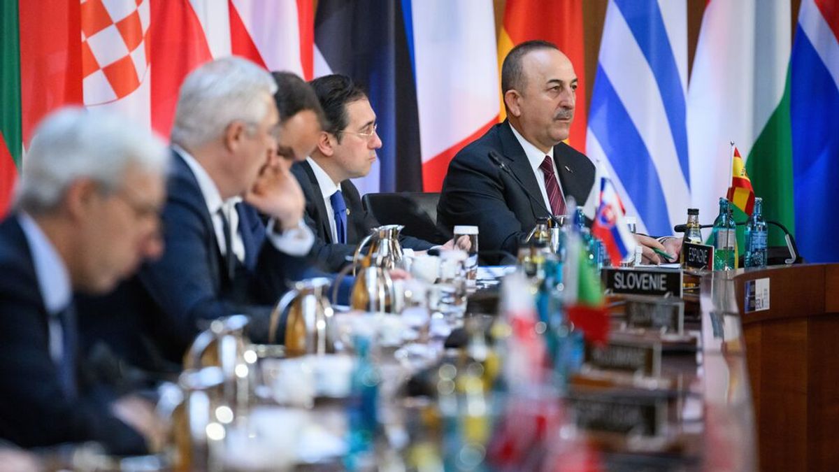 Turquía acepta las "puertas abiertas" de la OTAN pero mantiene su reticencia a la entrada de Suecia y Finlandia Turquía acepta las "puertas abiertas" de la OTAN pero mantiene su reticencia a la entrada de Suecia y Finlandia