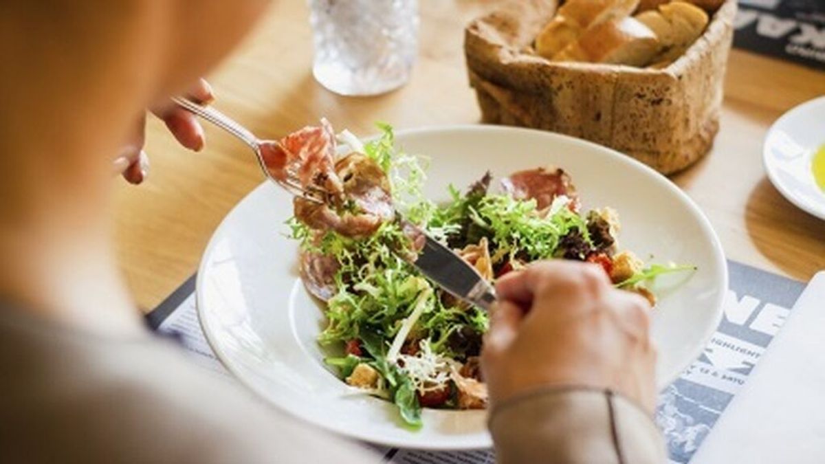 Una mejor dieta ayuda a vencer la depresión en hombres jóvenes, según un estudio Una mejor dieta ayuda a vencer la depresión en hombres jóvenes, según un estudio