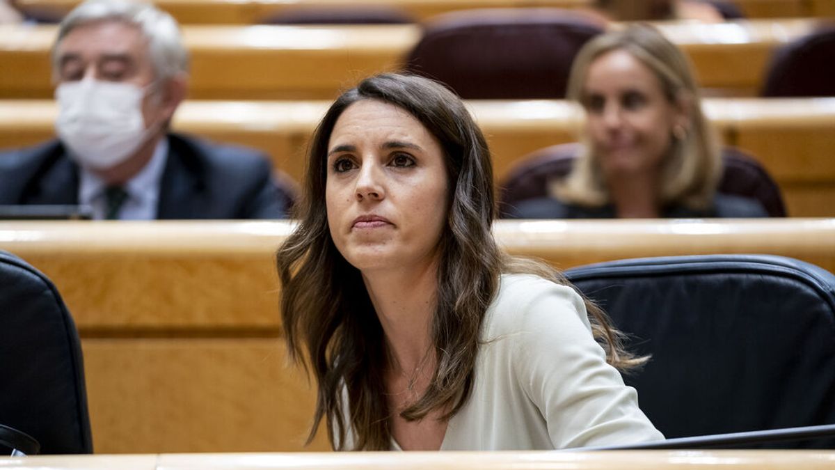 Montero confirma acuerdo en la baja por dolor menstrual y un permiso preparto desde la semana 39 Montero confirma acuerdo en la baja por dolor menstrual y un permiso preparto desde la semana 39