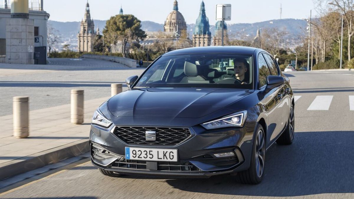 Seat revisará más de 27.000 coches híbridos en todo el mundo por problemas eléctricos, 1.700 en España Seat revisará más de 27.000 coches híbridos en todo el mundo por problemas eléctricos, 1.700 en España