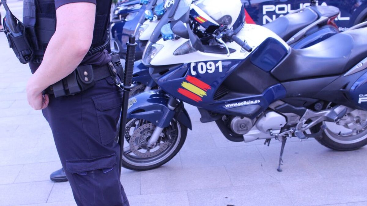 Tres detenidos tras una violenta persecución por atracar una clínica veterinaria en Madrid Tres detenidos tras una violenta persecución por atracar una clínica veterinaria en Madrid