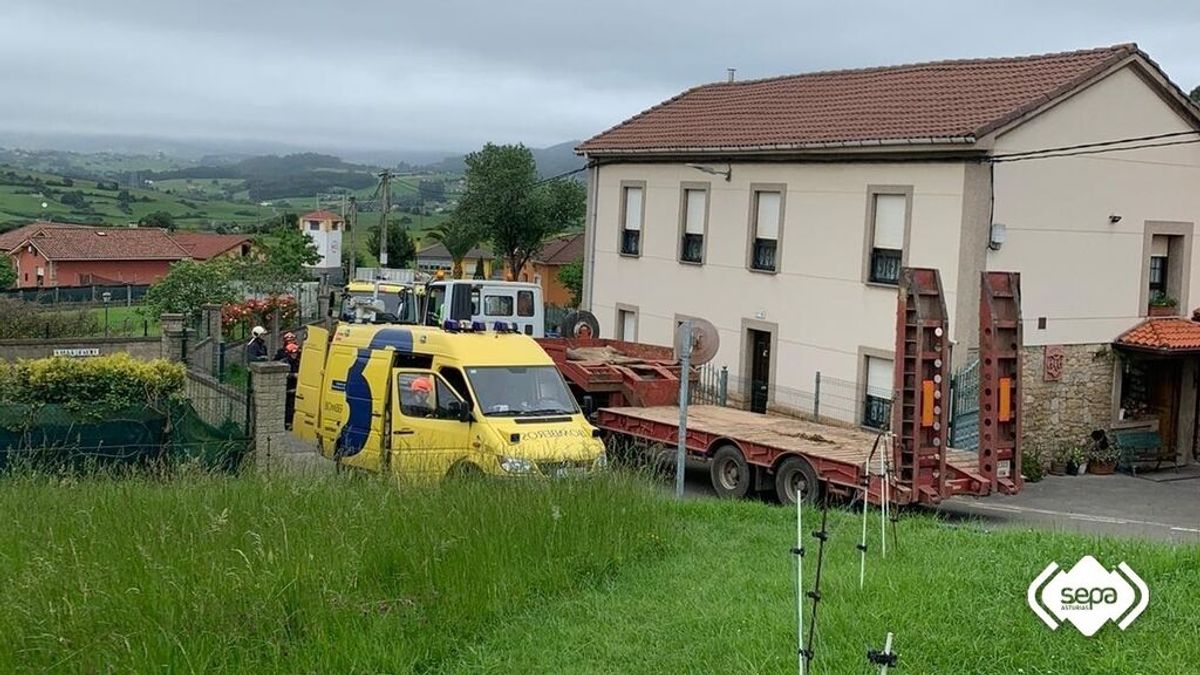 Muere un hombre de 68 años en Corvera (Asturias) tras ser arrollado por un camión góndola