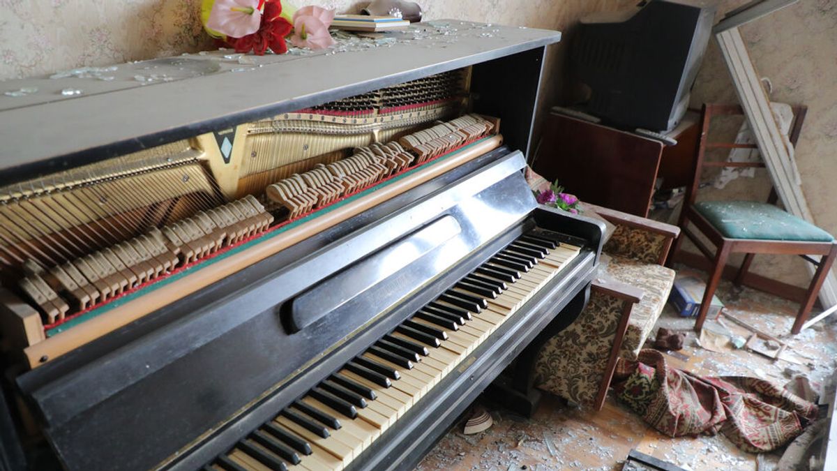 Darinka, la niña de 10 años de Bucha que encontró una granada en el interior de su piano