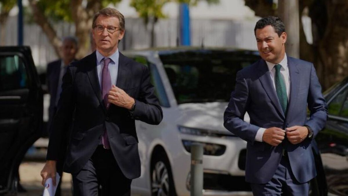 Feijóo junto a Juanma Moreno en su primer acto de precampaña en Sevilla con empresarios Feijóo junto a Juanma Moreno en su primer acto de precampaña en Sevilla con empresarios