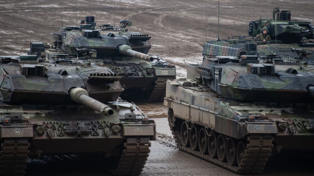 EuropaPress_4458126_filed_06_december_2018_munster_three_main_german_army_leopard_battle_tanks