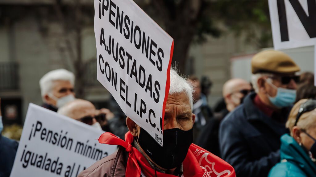El Banco de España dice que la reforma de las pensiones no basta: eso significa que habrá más recortes