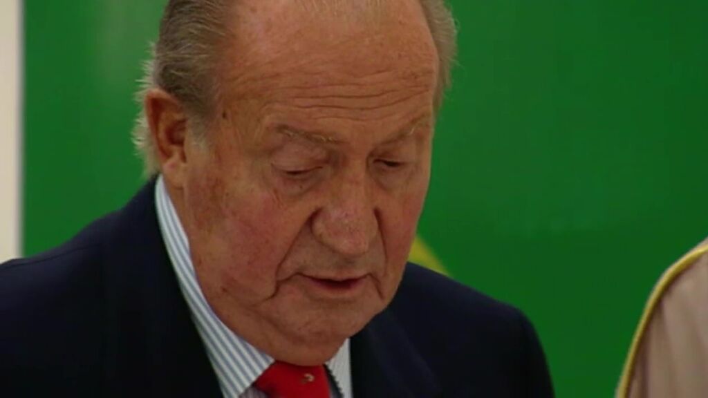 Don Juan Carlos vuelve a España tras más de dos años viviendo en Abu Dabi