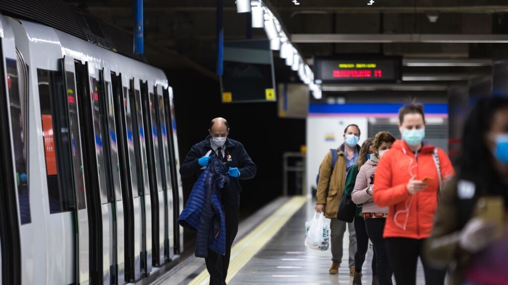 Un mes sin mascarilla obligatoria en interiores