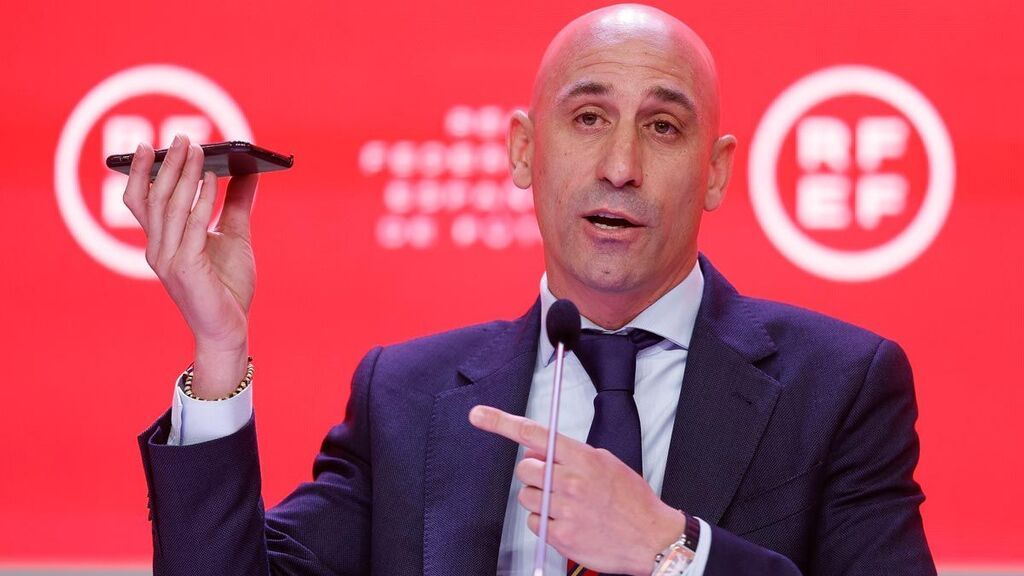 Luis Rubiales se defiende: "No es sencillo encajar una campaña de desprestigio tan grande como la que estoy viviendo"