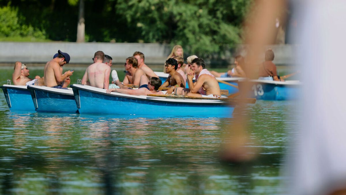 El calor sigue en ascenso en toda España y llegará hasta 42 grados El calor sigue en ascenso en toda España y llegará hasta 42 grados