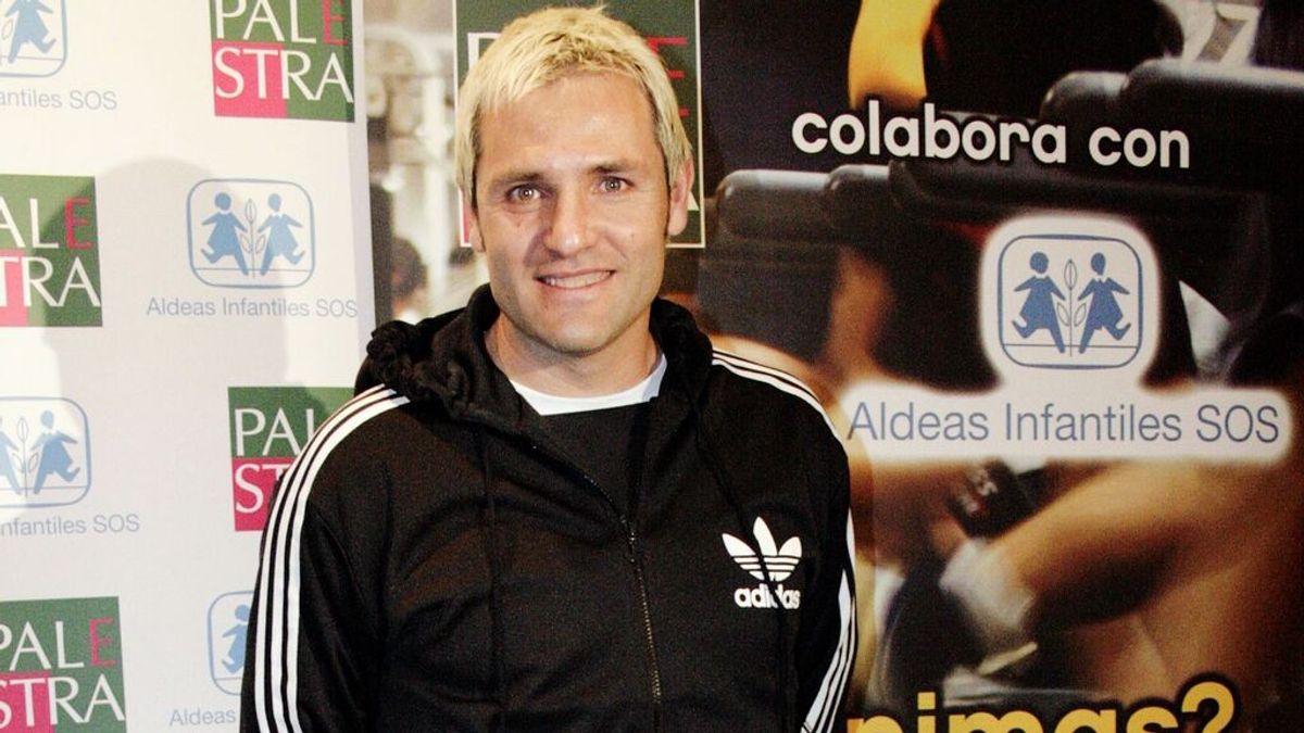 Santiago Cañizares acaba en urgencias el mismo día que hace 20 años sufrió la lesión que le impidió ir al Mundial Santiago Cañizares acaba en urgencias el mismo día que hace 20 años sufrió la lesión que le impidió ir al Mundial