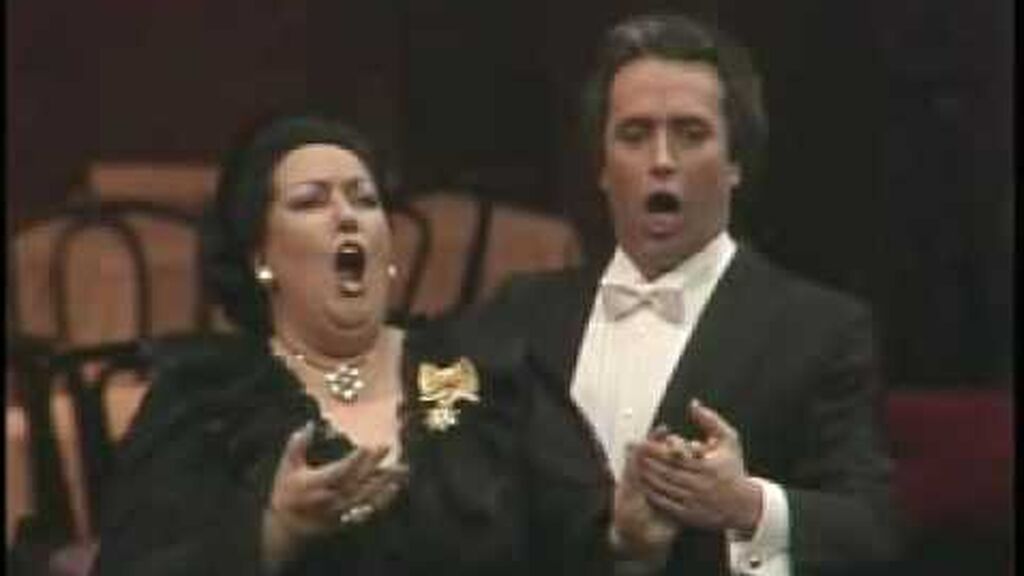 Montserrat Caballé y Carreras durante una de sus actuaciones.