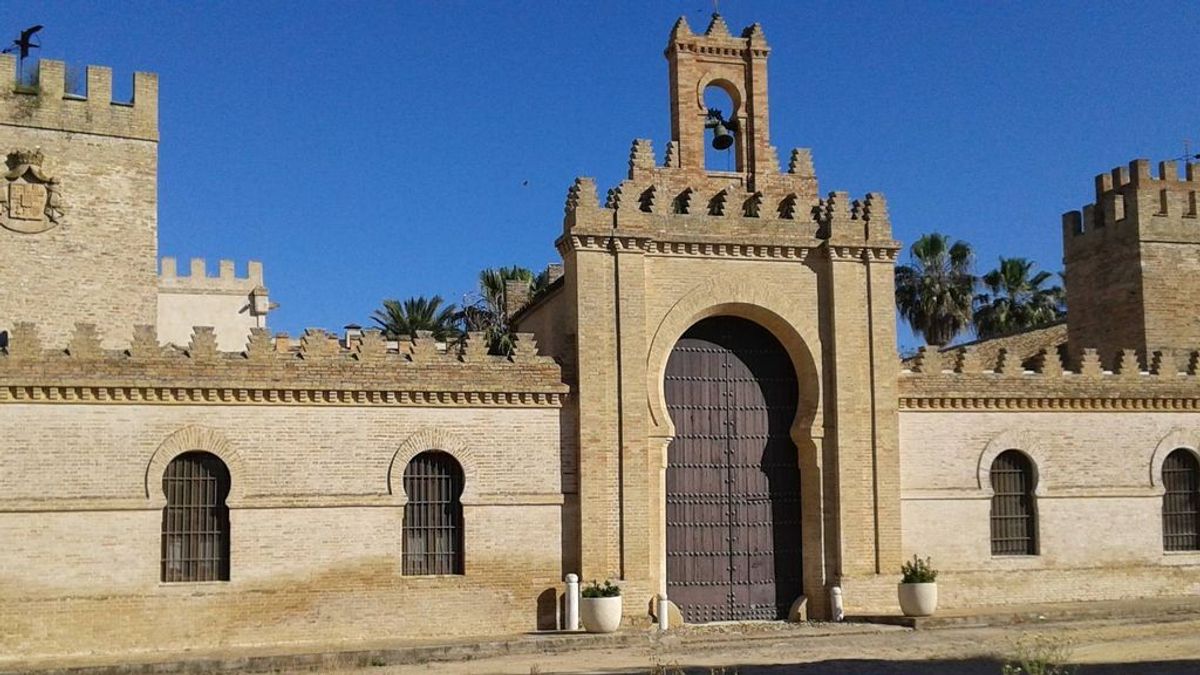 Vender o alquilar para eventos: la herencia de un castillo del siglo XVIII en Sevilla que divide a sus propietarios Vender o alquilar para eventos: la herencia de un castillo del siglo XVIII en Sevilla que divide a sus propietarios