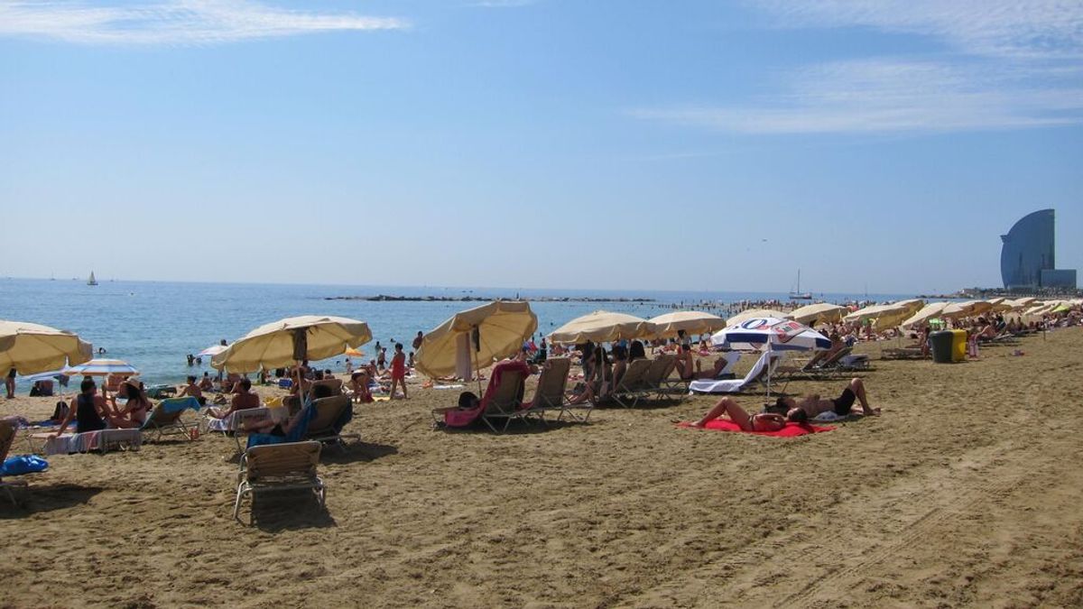 Cataluña activa el aviso de temperaturas extremas y alerta del alto riesgo de incendios Cataluña activa el aviso de temperaturas extremas y alerta del alto riesgo de incendios